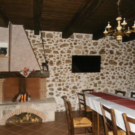 Borgo Degli Amici Villa Faicchio Екстериор снимка